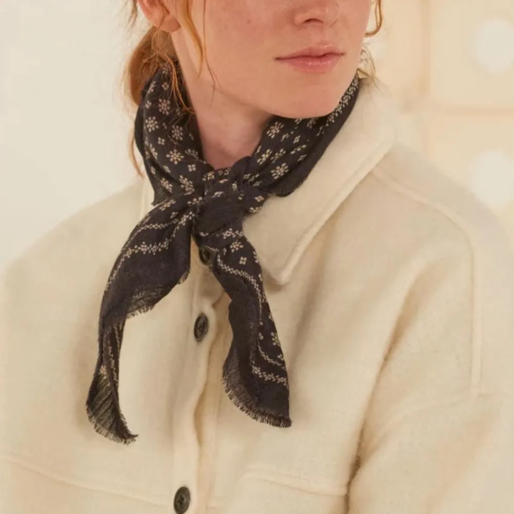 Sale Moismont - Foulard n°676 - Gris